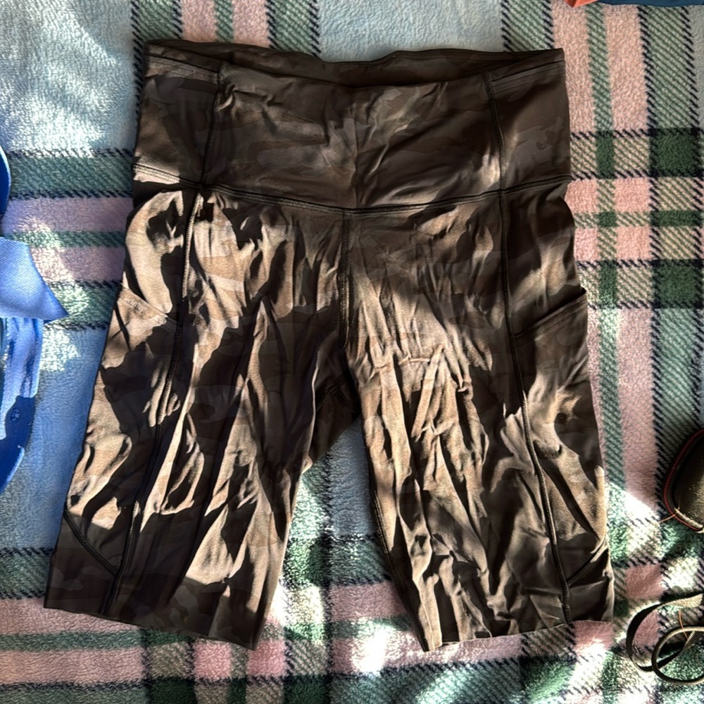 Lululemon biker shorts